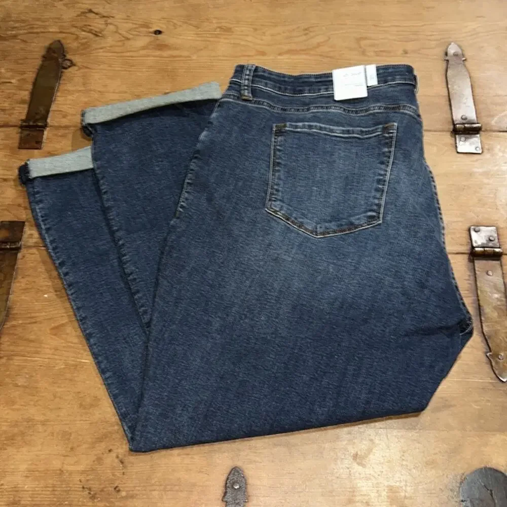Woman’s Plus STS Blue Darren Girlfriend Cuffed Jeans in Blue Size 24